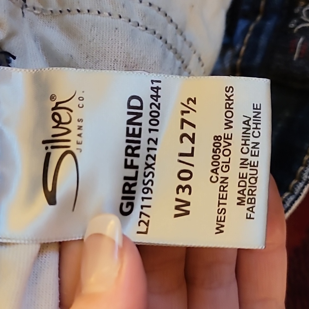 Silver Jeans - Picture 8 of 8